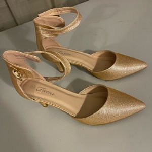 Forever gold Heels 💃
